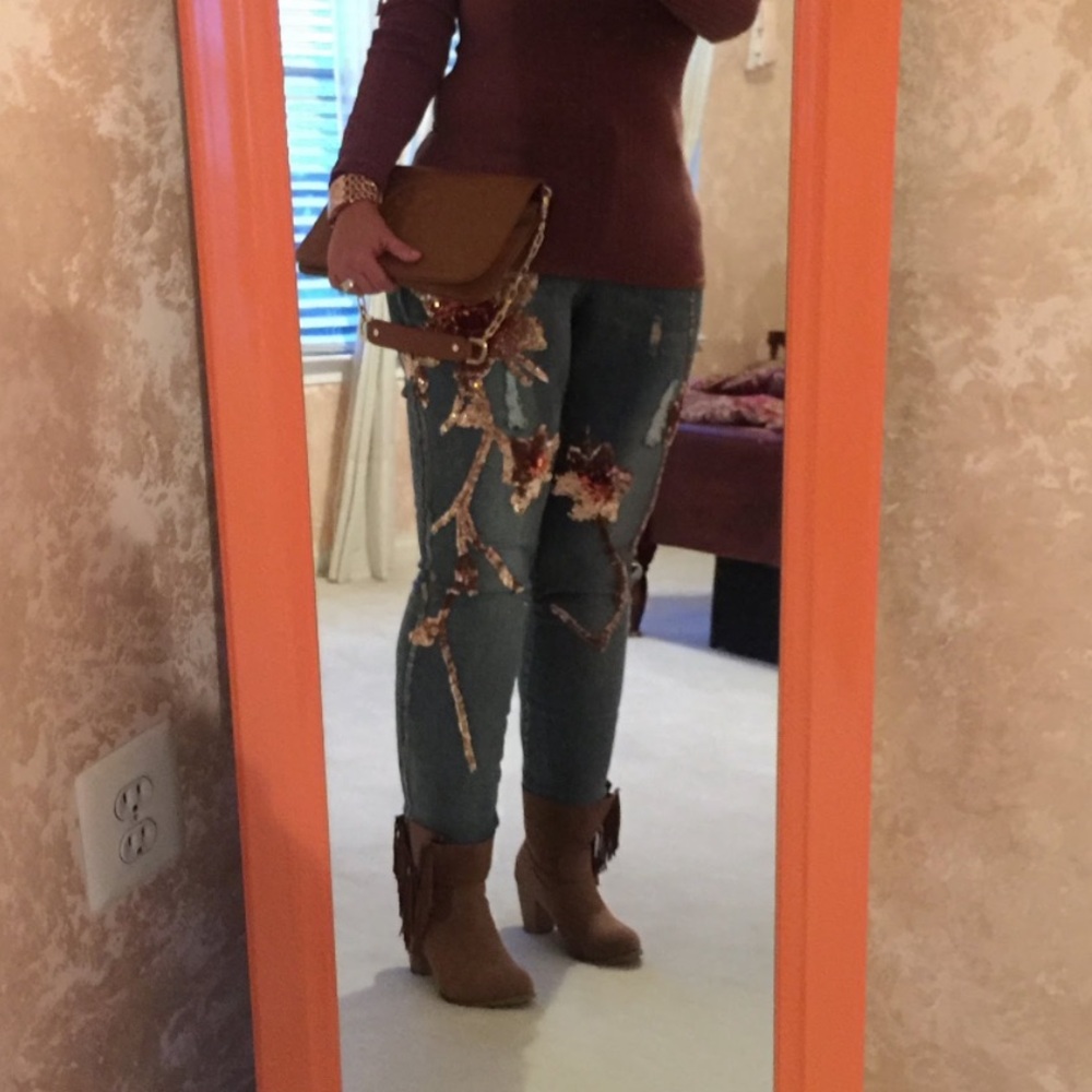 Embellished Blue Jeans with Floral Design